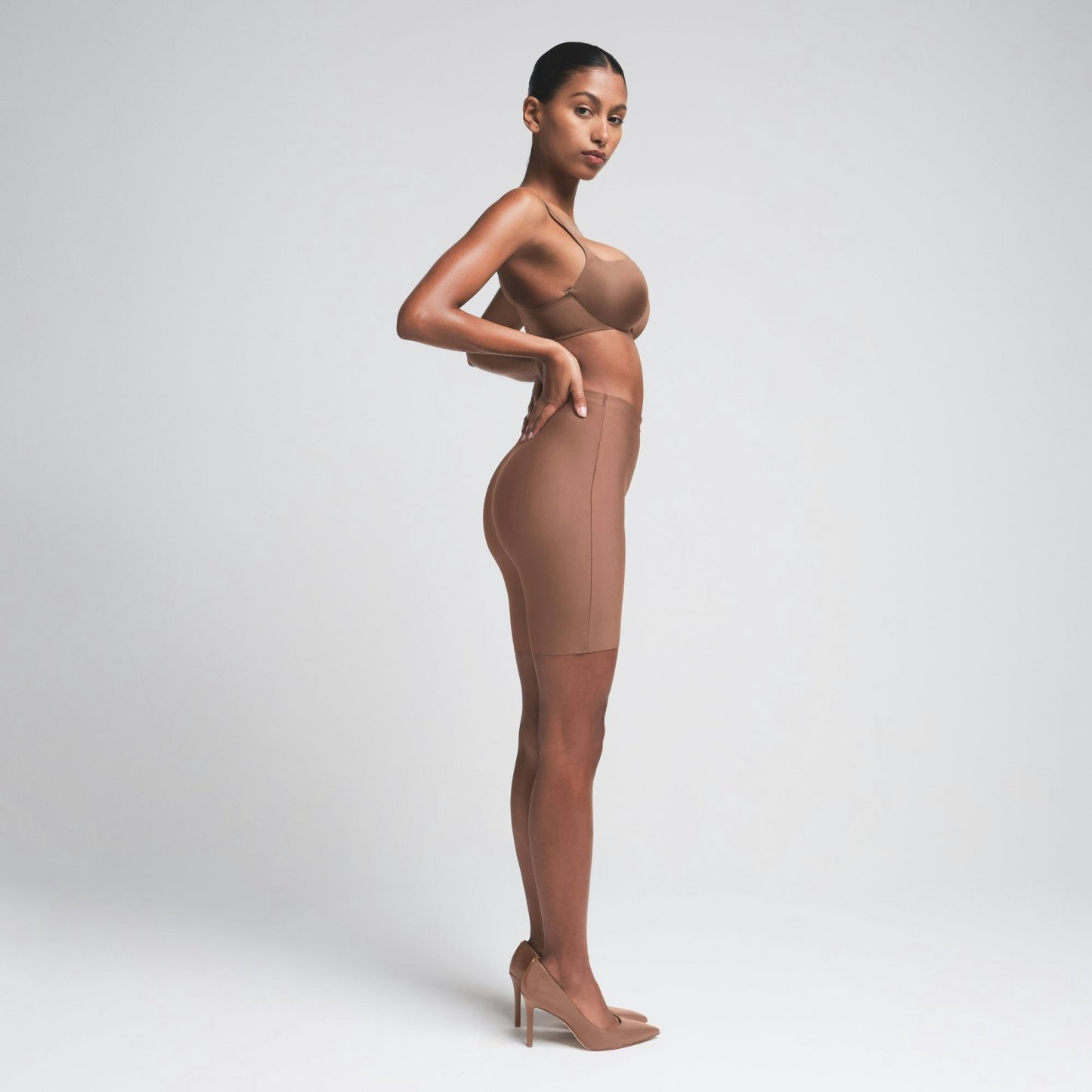 SKIMS BODY BUTT ENHANCING PADDED SHORT - JASPER