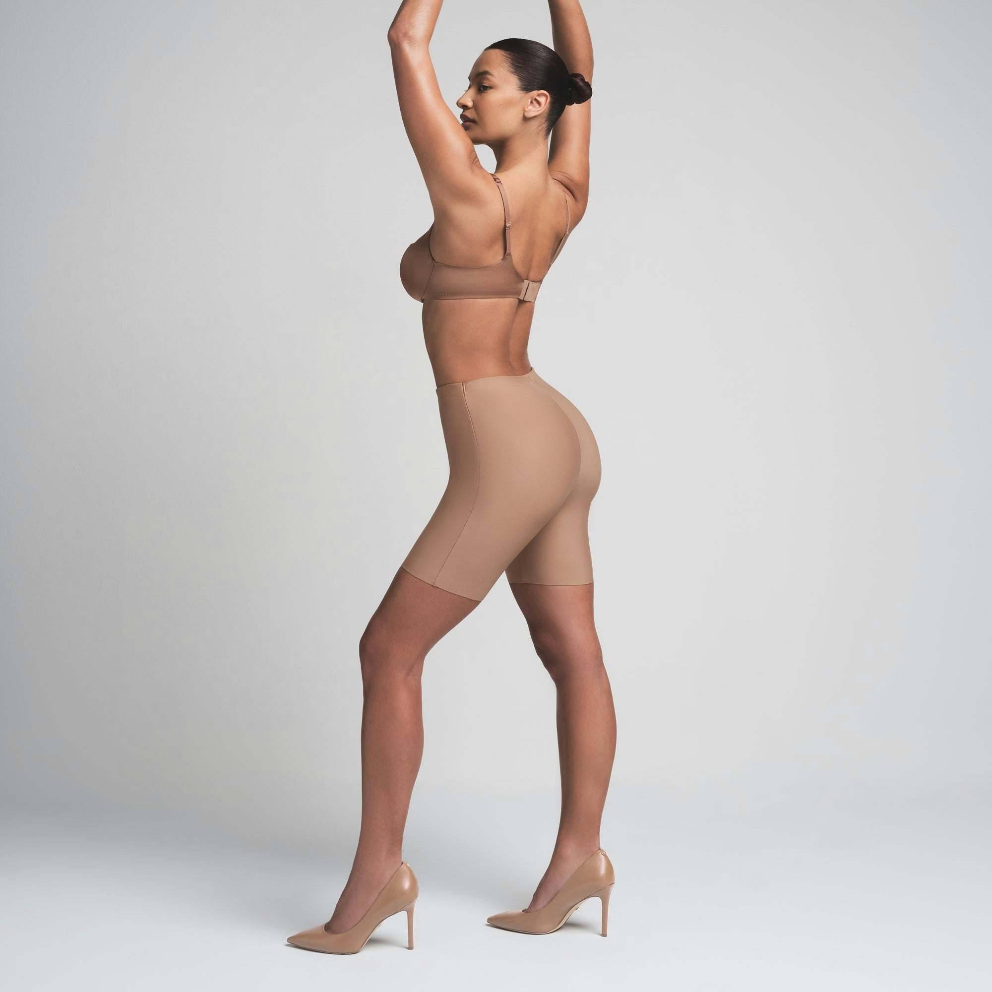 SKIMS BODY BUTT ENHANCING PADDED SHORT - SIENNA