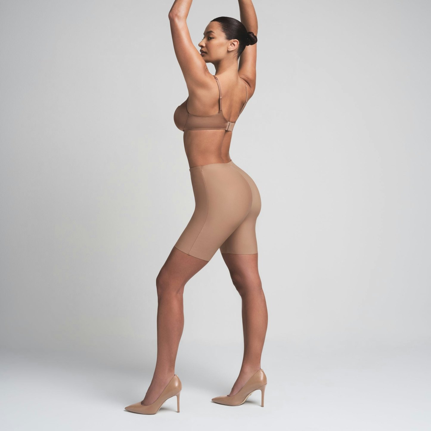 SKIMS BODY BUTT ENHANCING PADDED SHORT - SIENNA
