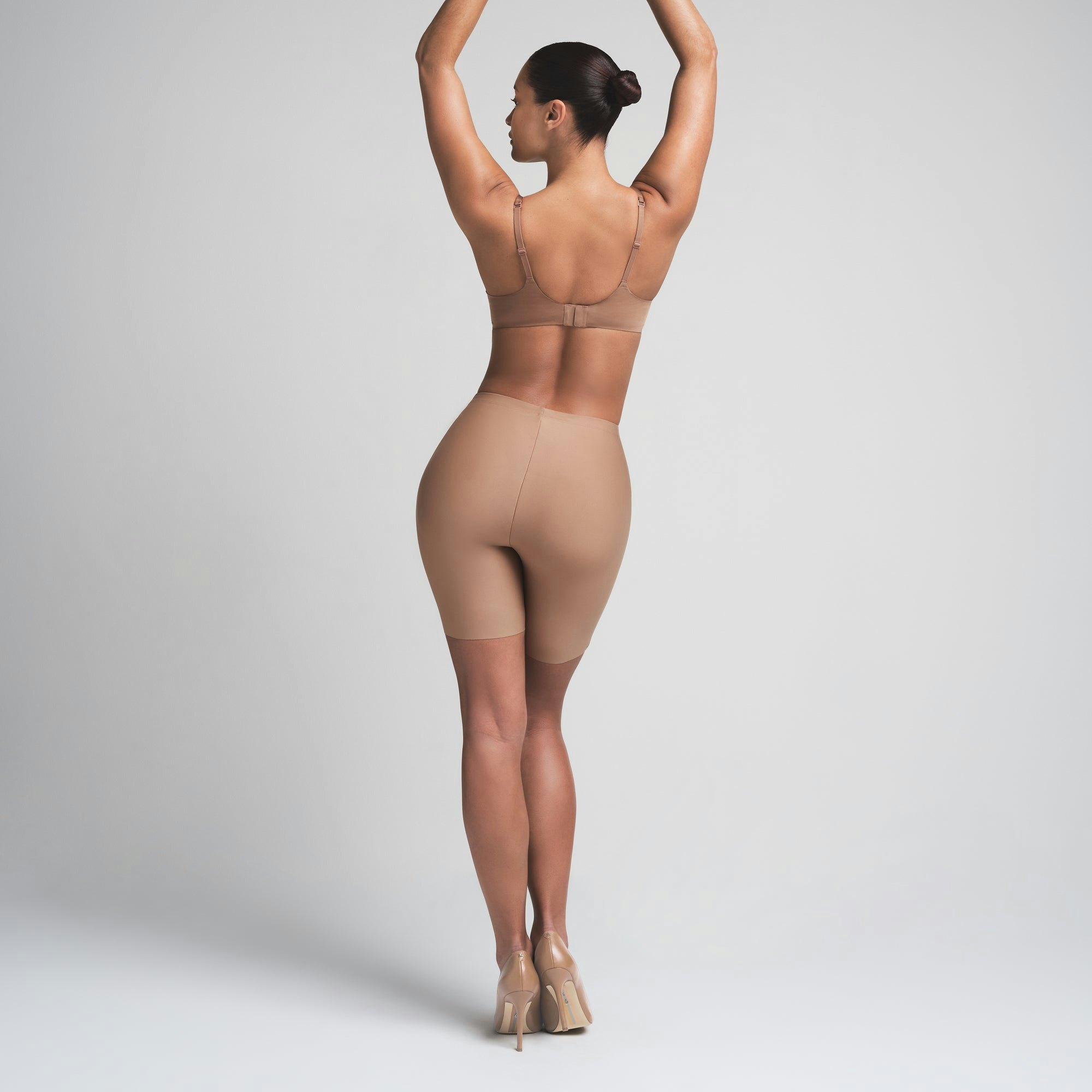 SKIMS BODY BUTT ENHANCING PADDED SHORT - SIENNA