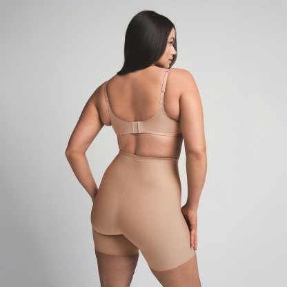 SKIMS BODY CORE SCULPT MID RISE SHORT - CLAY