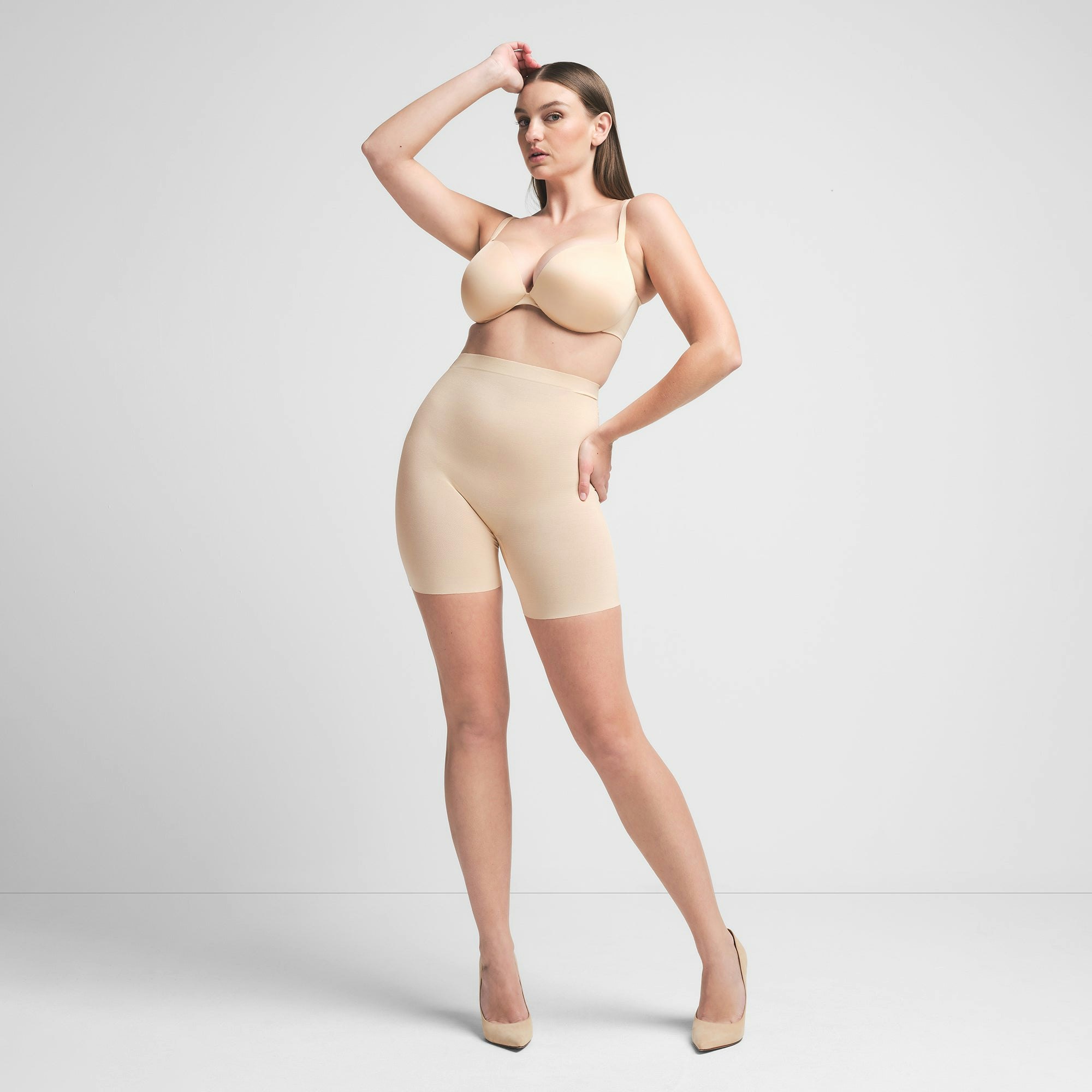 SHEER SCULPT LOW BACK SHORT - SAND