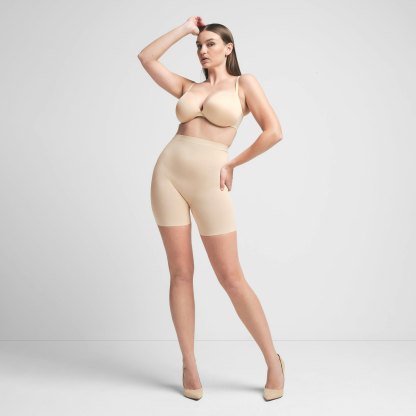 SHEER SCULPT LOW BACK SHORT - SAND
