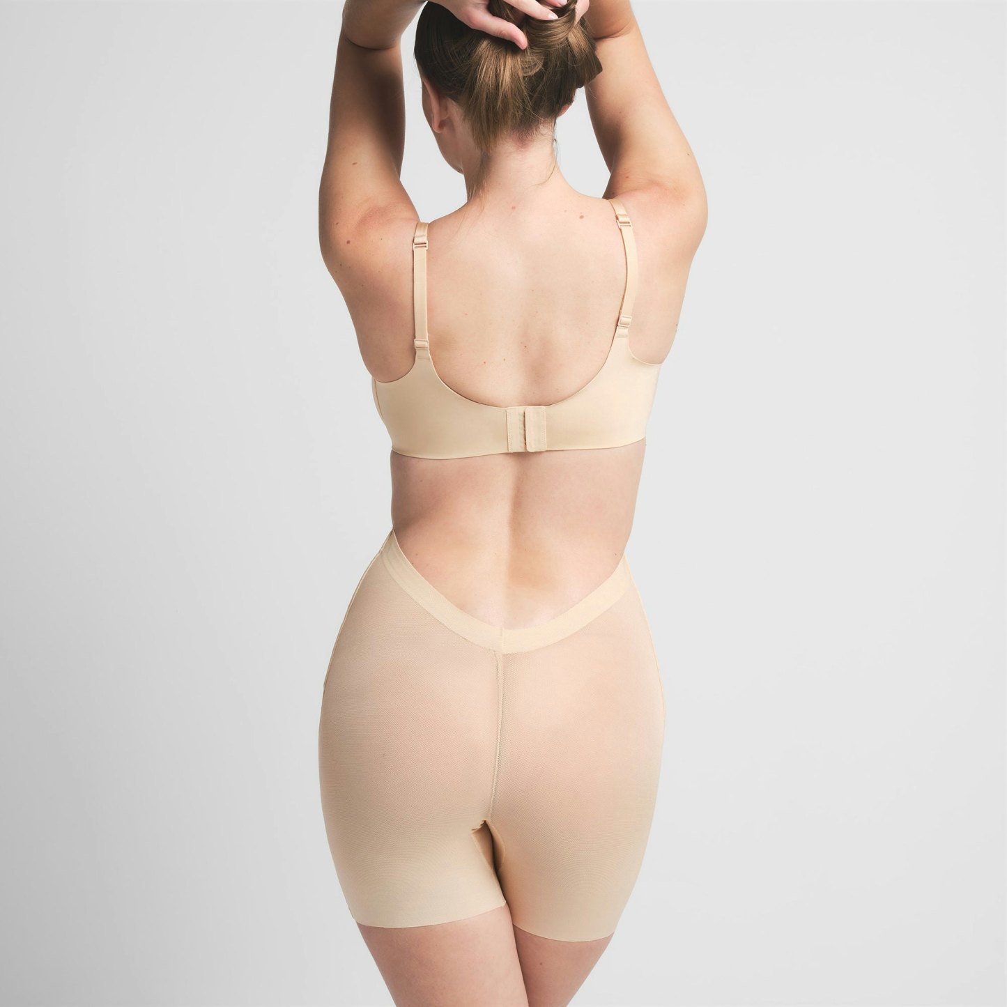 SHEER SCULPT LOW BACK SHORT - SAND