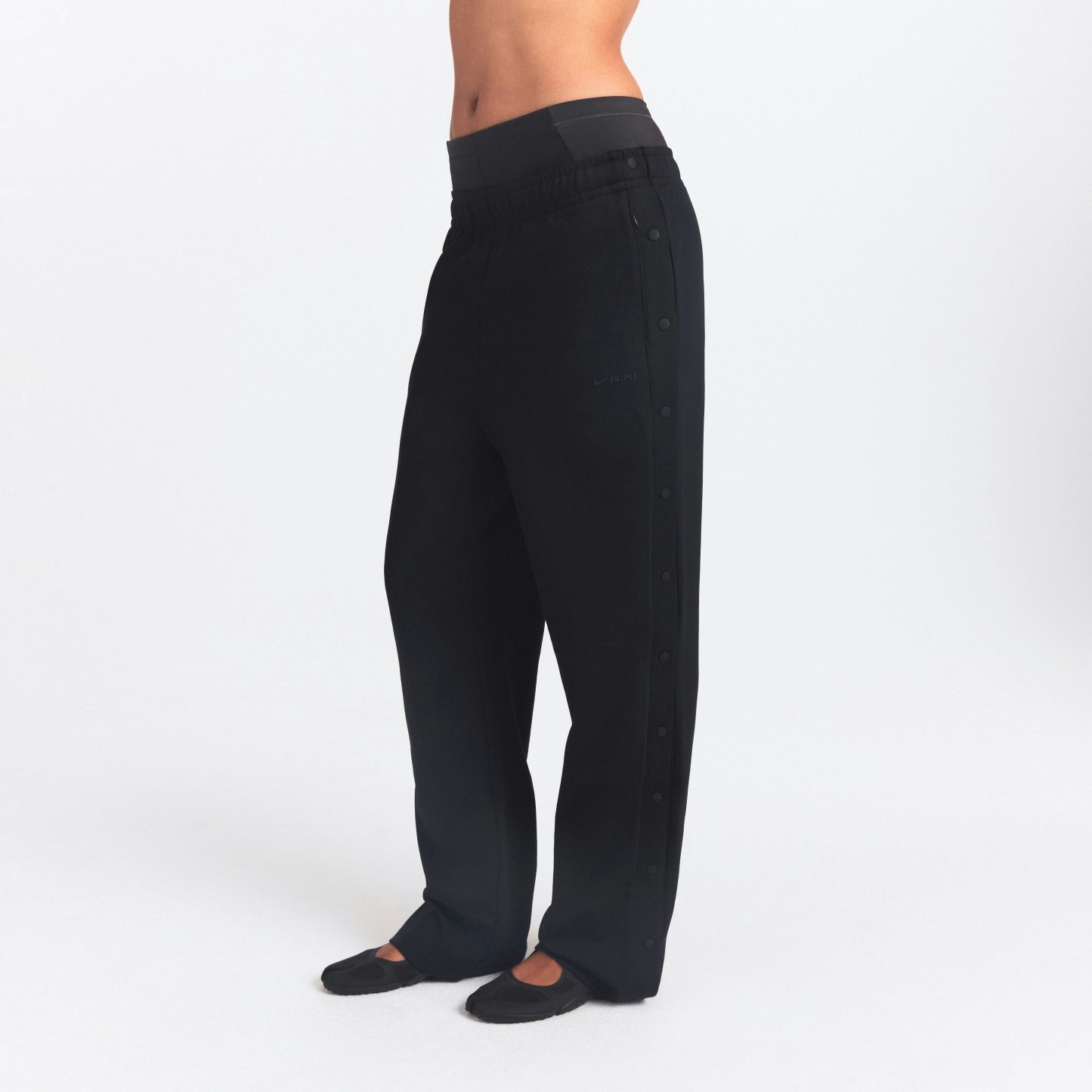 NikeSKIMS MATTE TRICOT SIDE SNAPS PANT - OBSIDIAN - image 3
