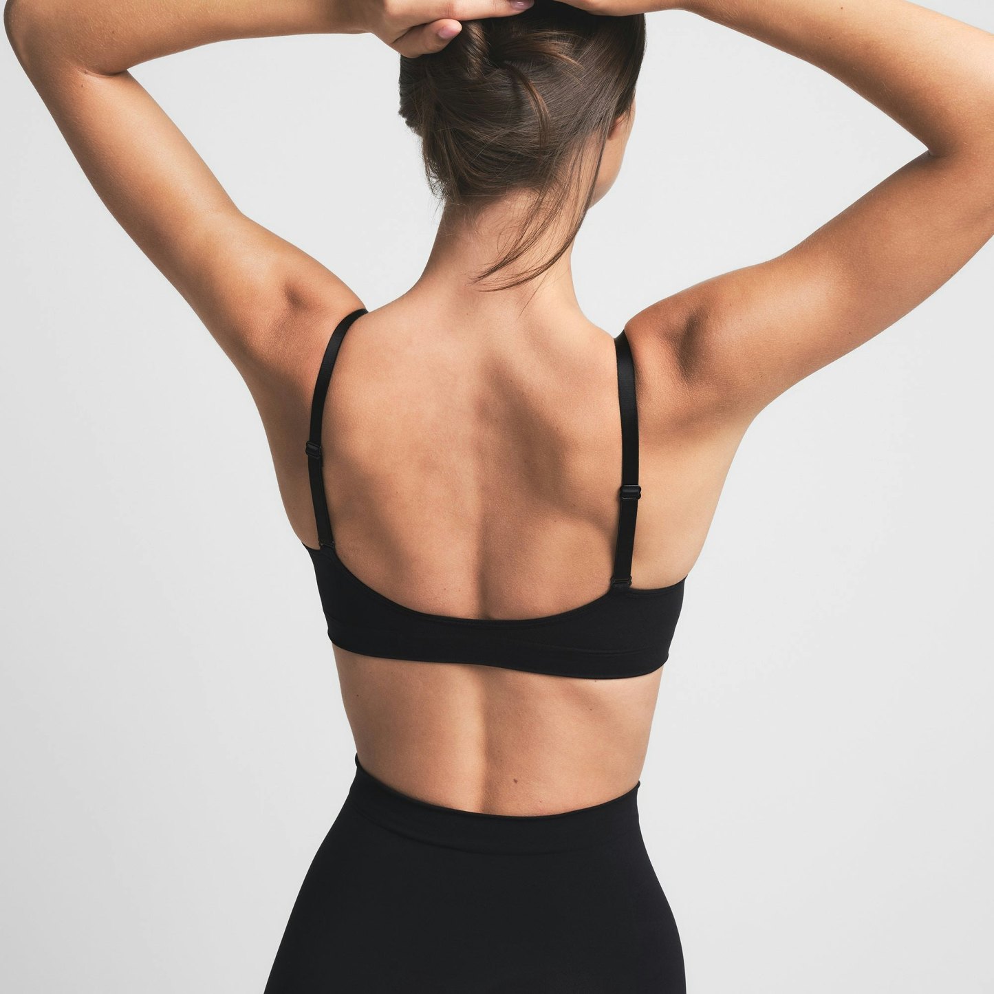 SEAMLESS SCULPT BRALETTE - ONYX