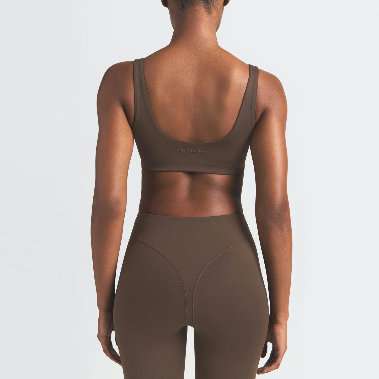 NikeSKIMS MATTE SCOOP NECK BRA - DARK SEPIA - image 19