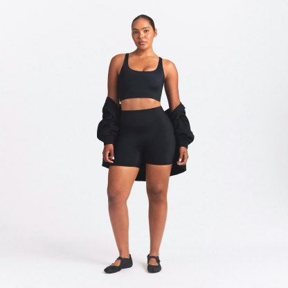 NikeSKIMS SHINE SCOOP NECK BRA TOP - OBSIDIAN