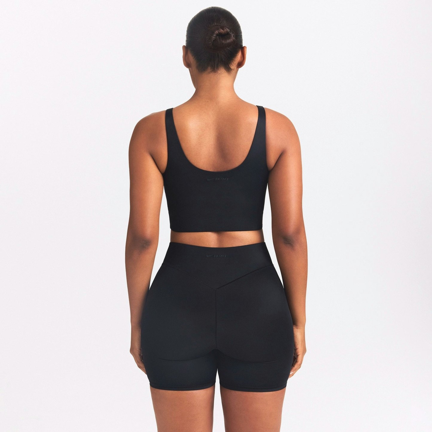 NikeSKIMS SHINE SCOOP NECK BRA TOP - OBSIDIAN - image 4