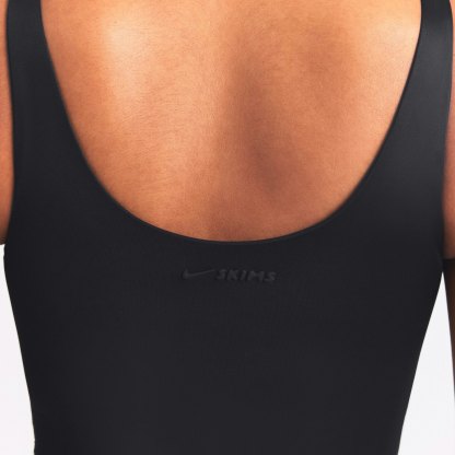 NikeSKIMS SHINE SCOOP NECK BRA TOP - OBSIDIAN - image 3
