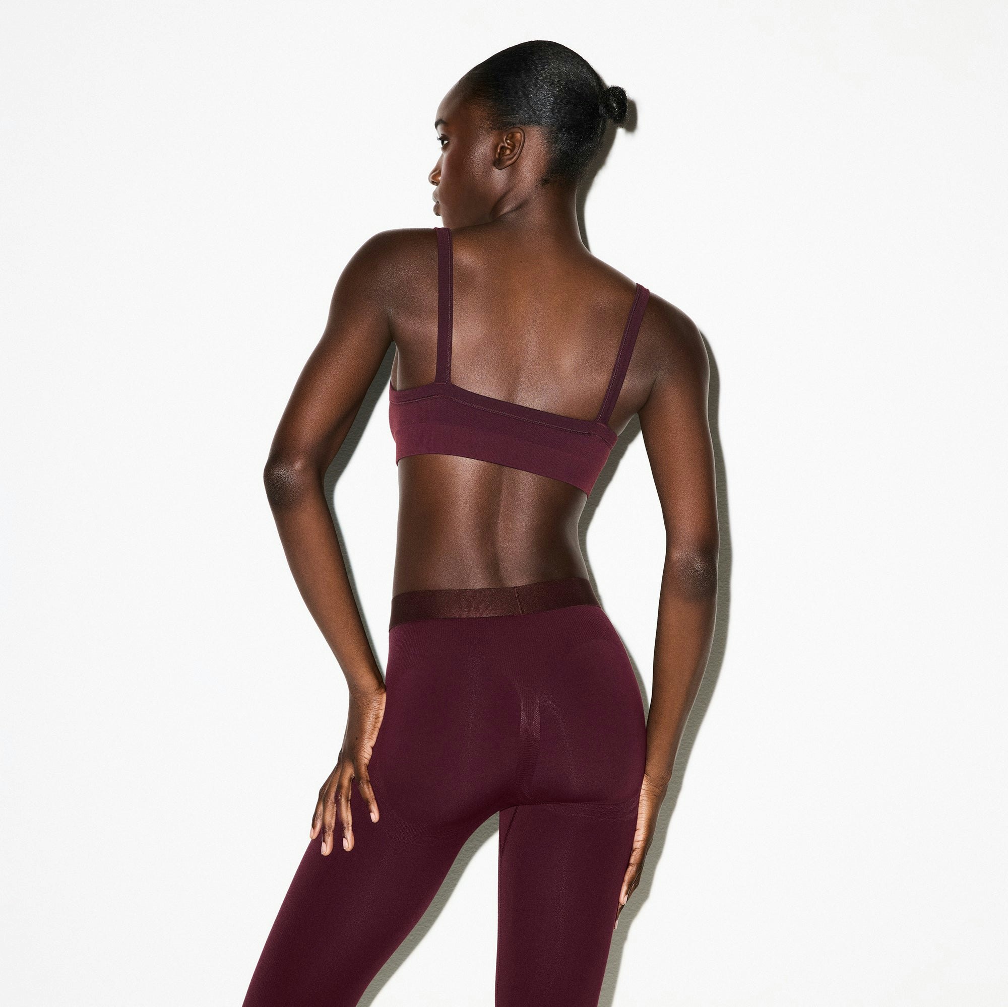 NikeSKIMS VINTAGE SEAMLESS CAMI BRA - CURRANT - image 27