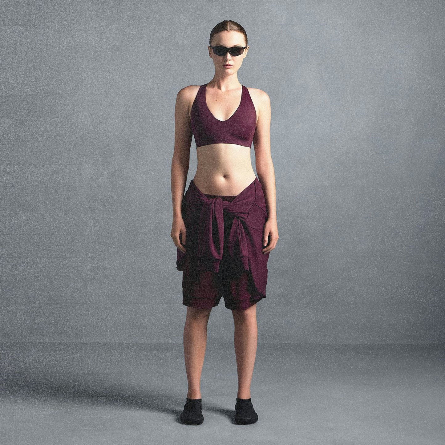 NikeSKIMS SHINE V-NECK BRA - CURRANT - image 24