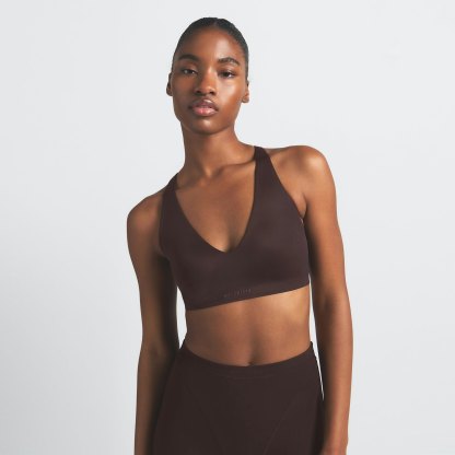 NikeSKIMS SHINE V-NECK BRA - PHOENIX - image 8