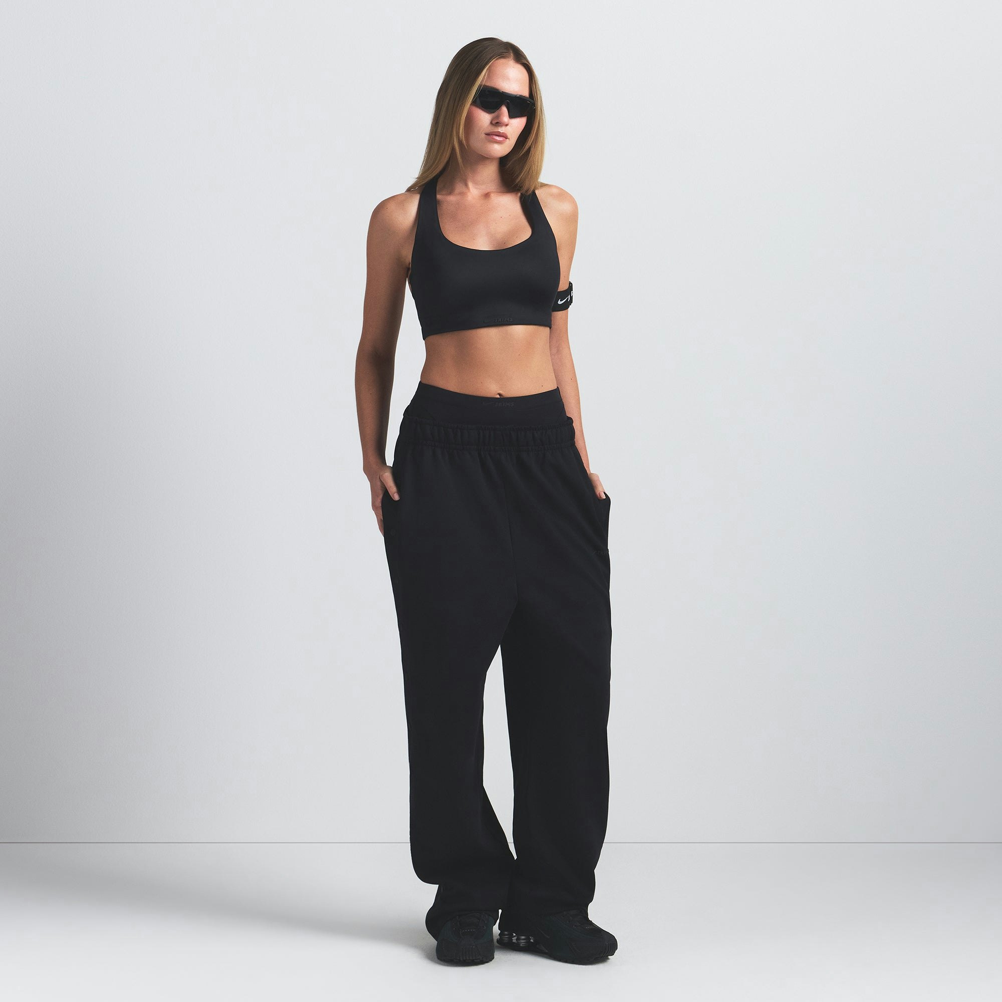 NikeSKIMS SHINE RACER BACK BRA - OBSIDIAN