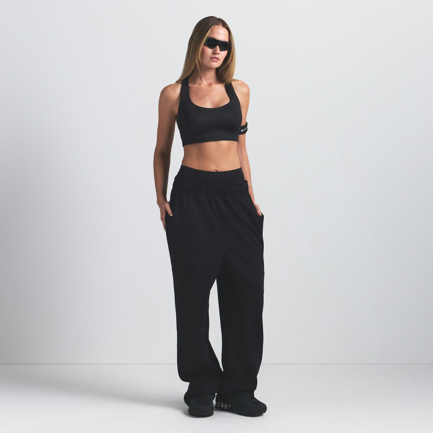 NikeSKIMS SHINE RACER BACK BRA - OBSIDIAN