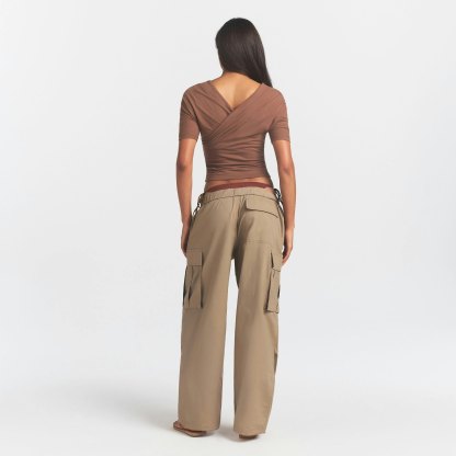 WOVEN COTTON OVERSIZED LOW RISE CARGO PANT - DESERT - image 4