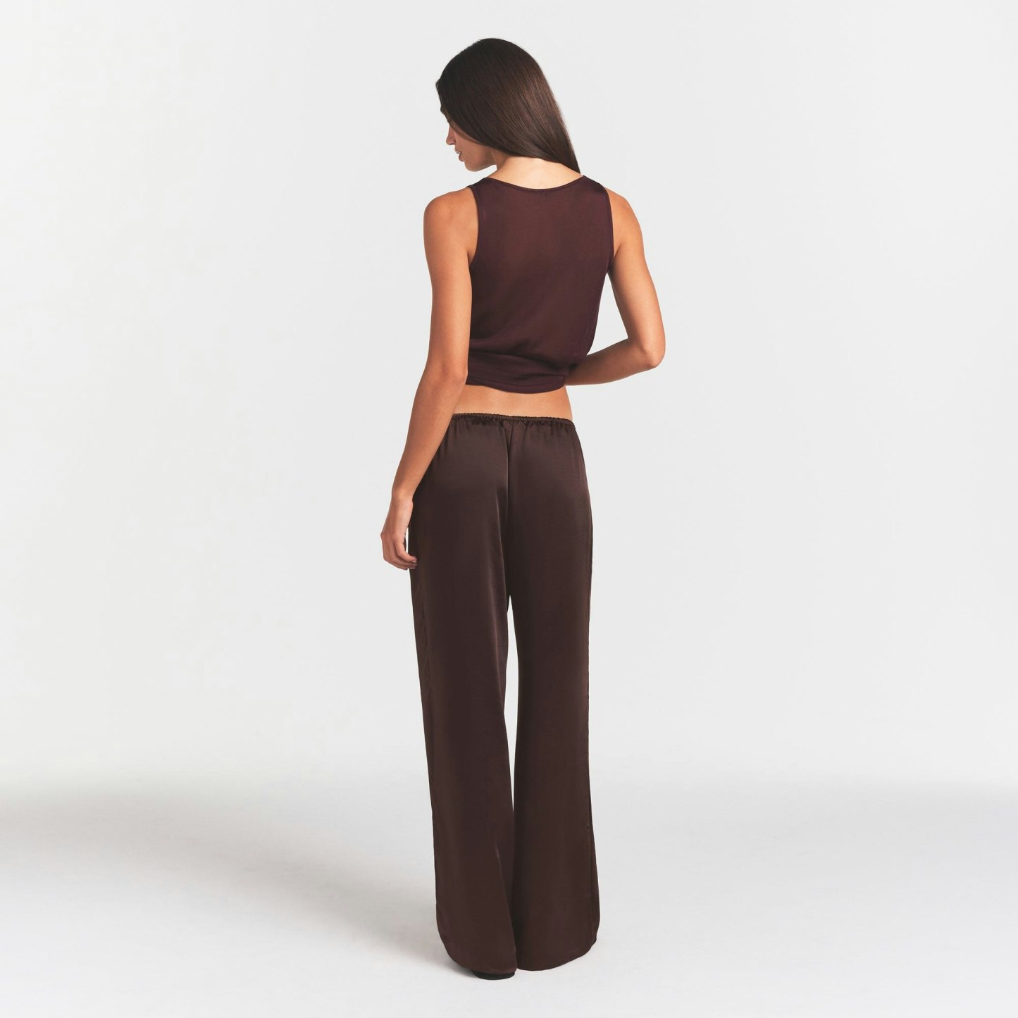 LIGHTWEIGHT SATIN STRAIGHT LEG PANT - ESPRESSO - image 9