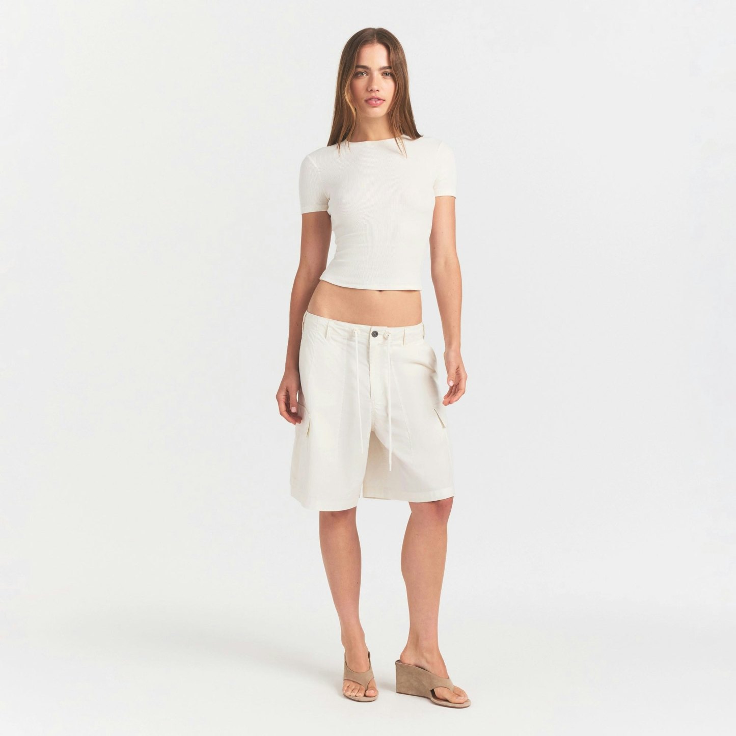 WOVEN COTTON OVERSIZED CARGO SHORT - EGRET - image 11