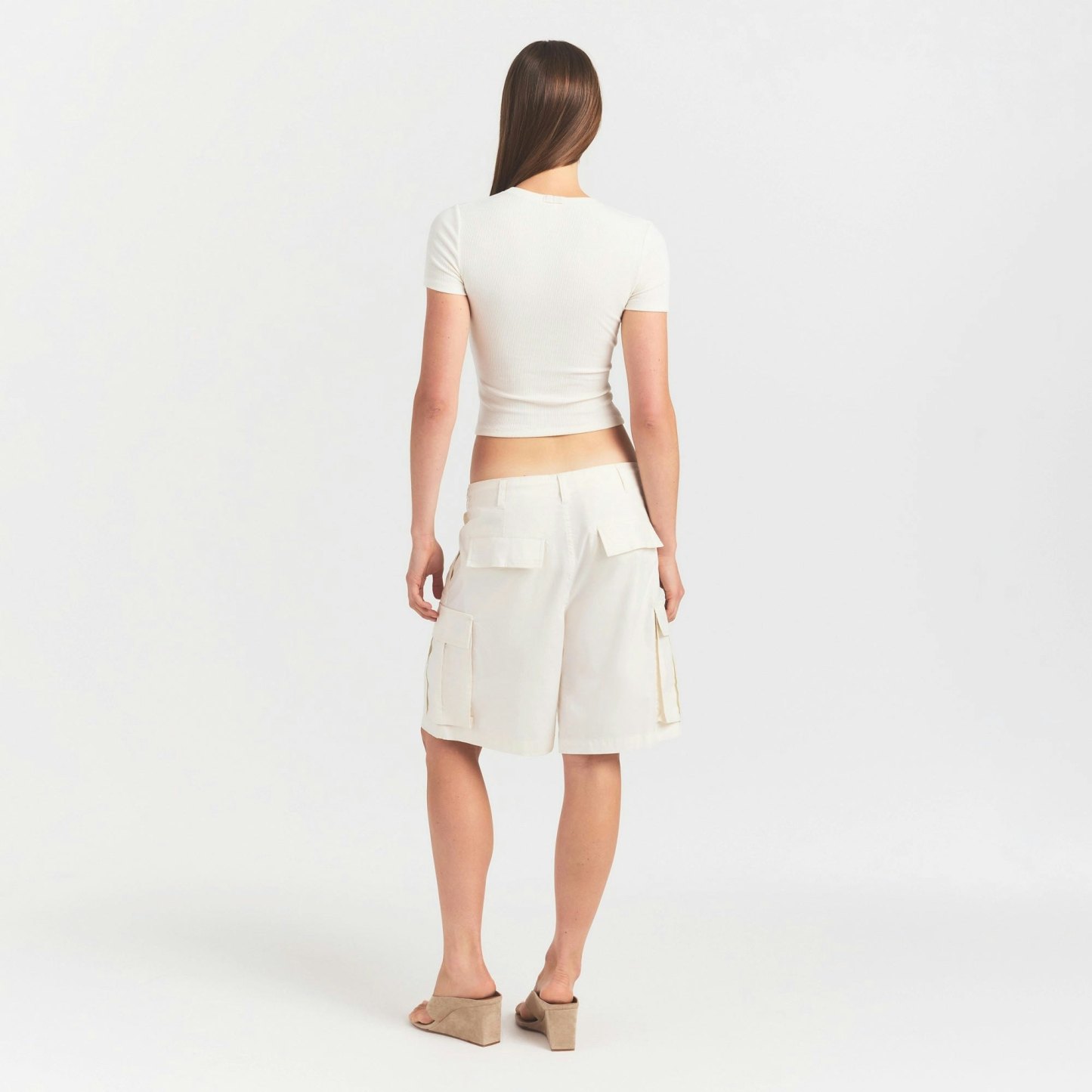 WOVEN COTTON OVERSIZED CARGO SHORT - EGRET - image 13