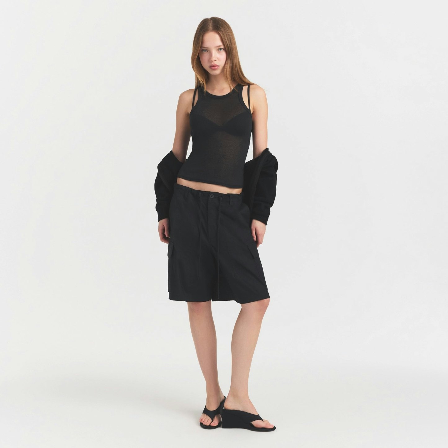 WOVEN COTTON OVERSIZED CARGO SHORT - ONYX