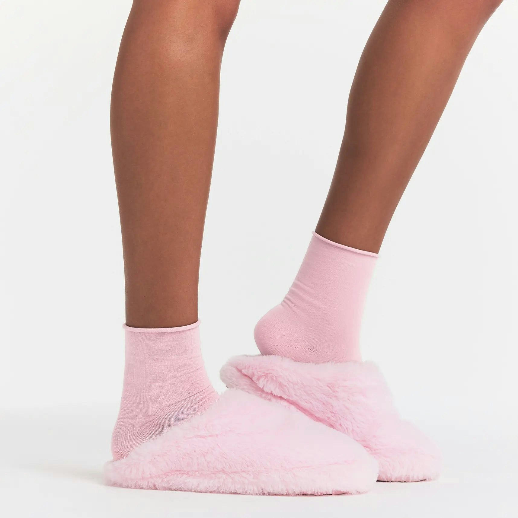 FAUX FUR SLIPPER - CHERRY BLOSSOM