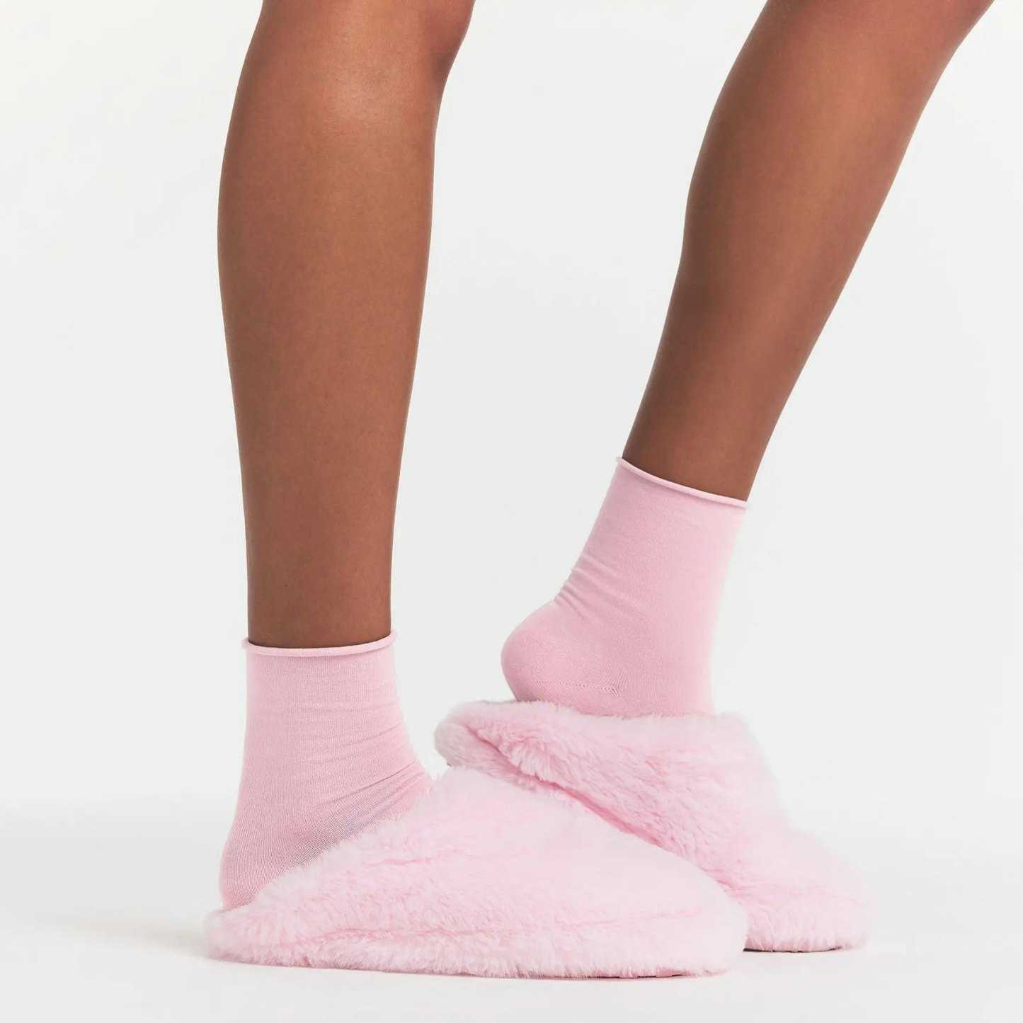 FAUX FUR SLIPPER - CHERRY BLOSSOM
