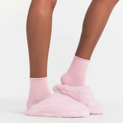 FAUX FUR SLIPPER - CHERRY BLOSSOM