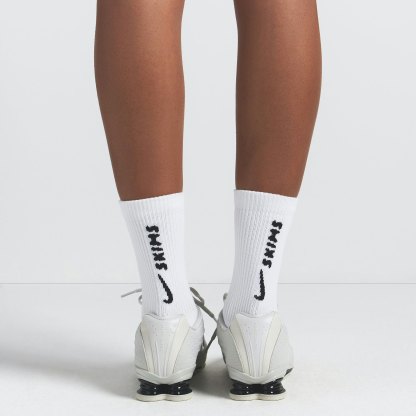 NikeSKIMS ACCESSORIES DRI-FIT™ CREW SOCK 3-PACK - SNOW