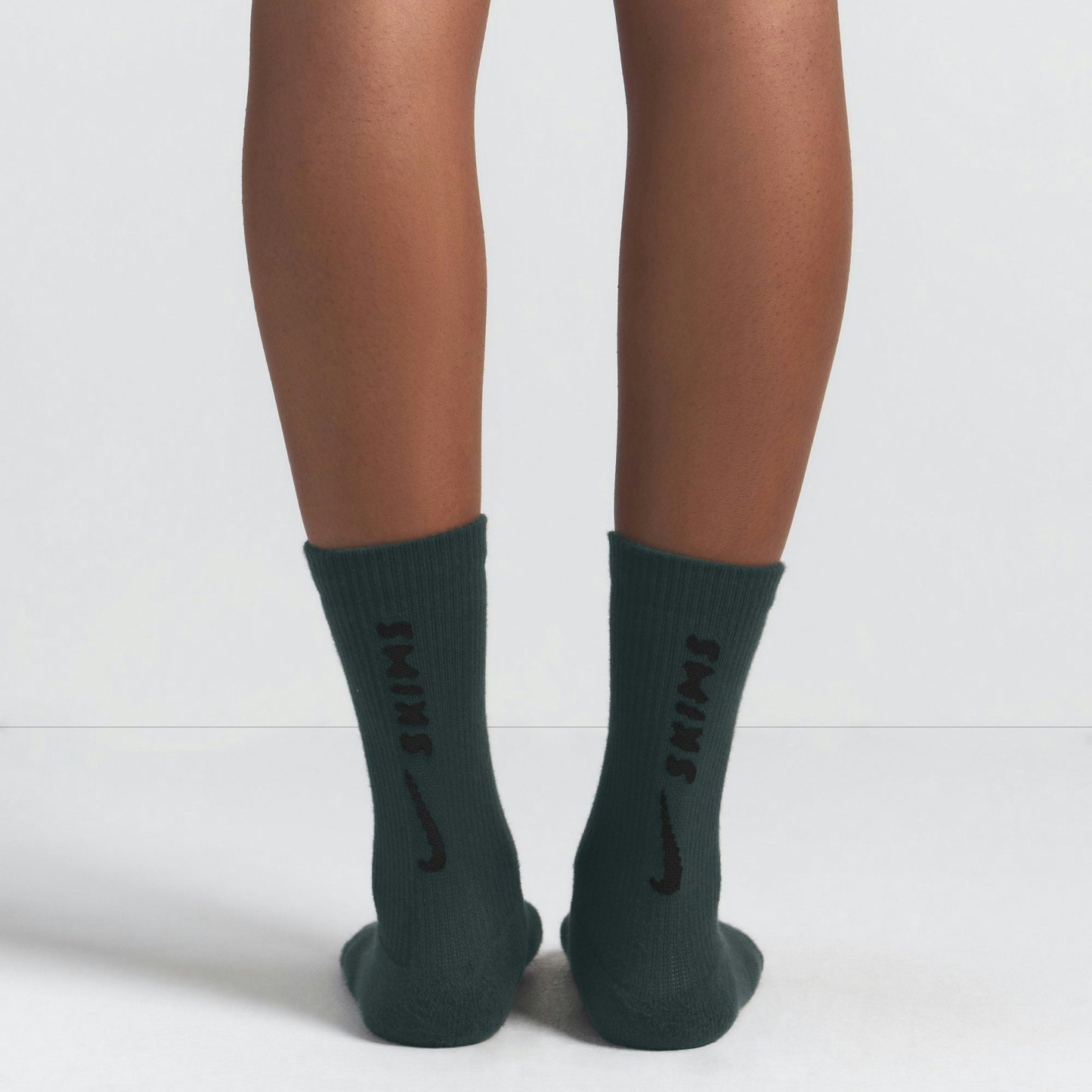 NikeSKIMS ACCESSORIES DRI-FIT™ CREW SOCK 3-PACK - DARK TEAL MULTI