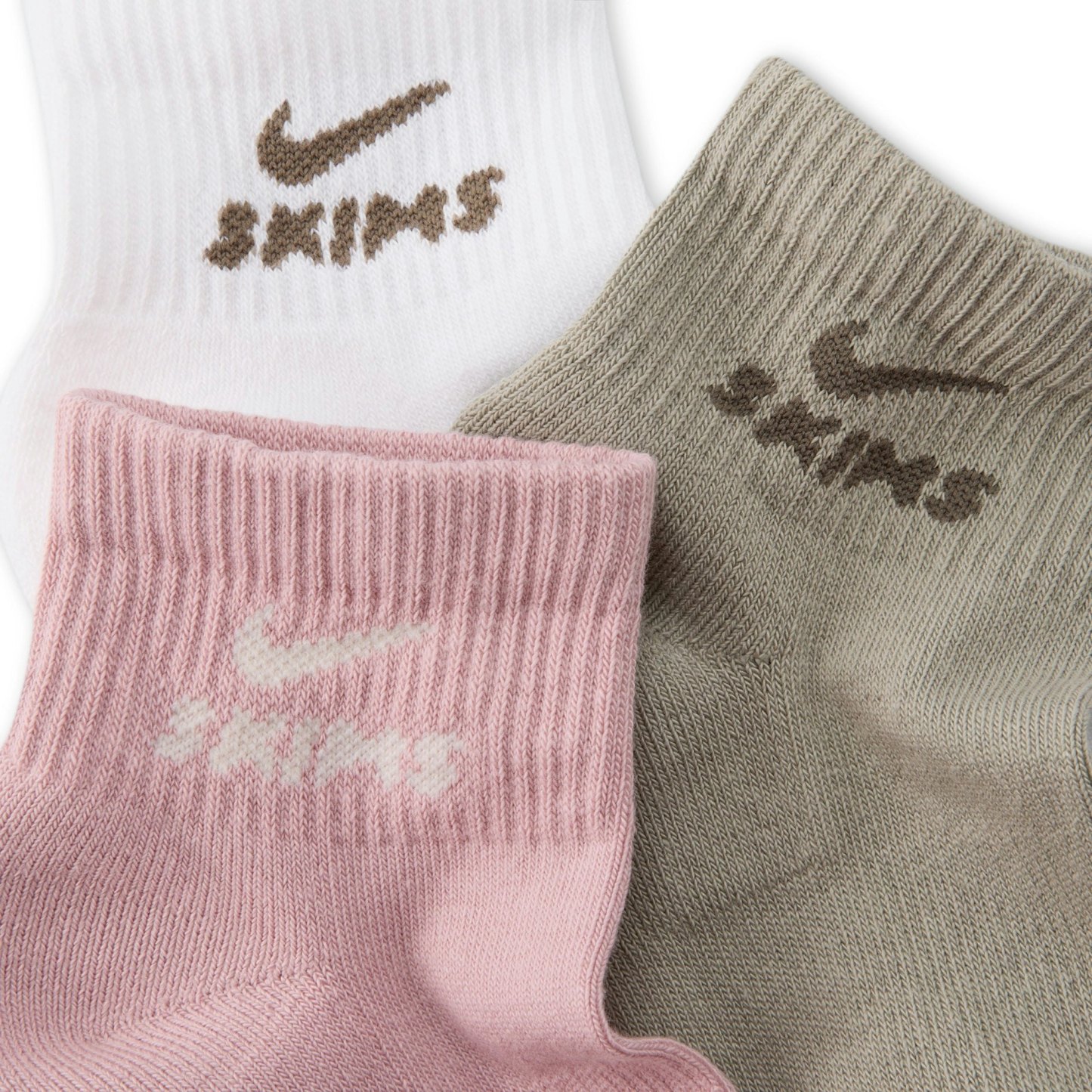 NikeSKIMS ACCESSORIES DRI-FIT™ QUARTER CREW SOCK 3-PACK - HIMALAYAN MULTI