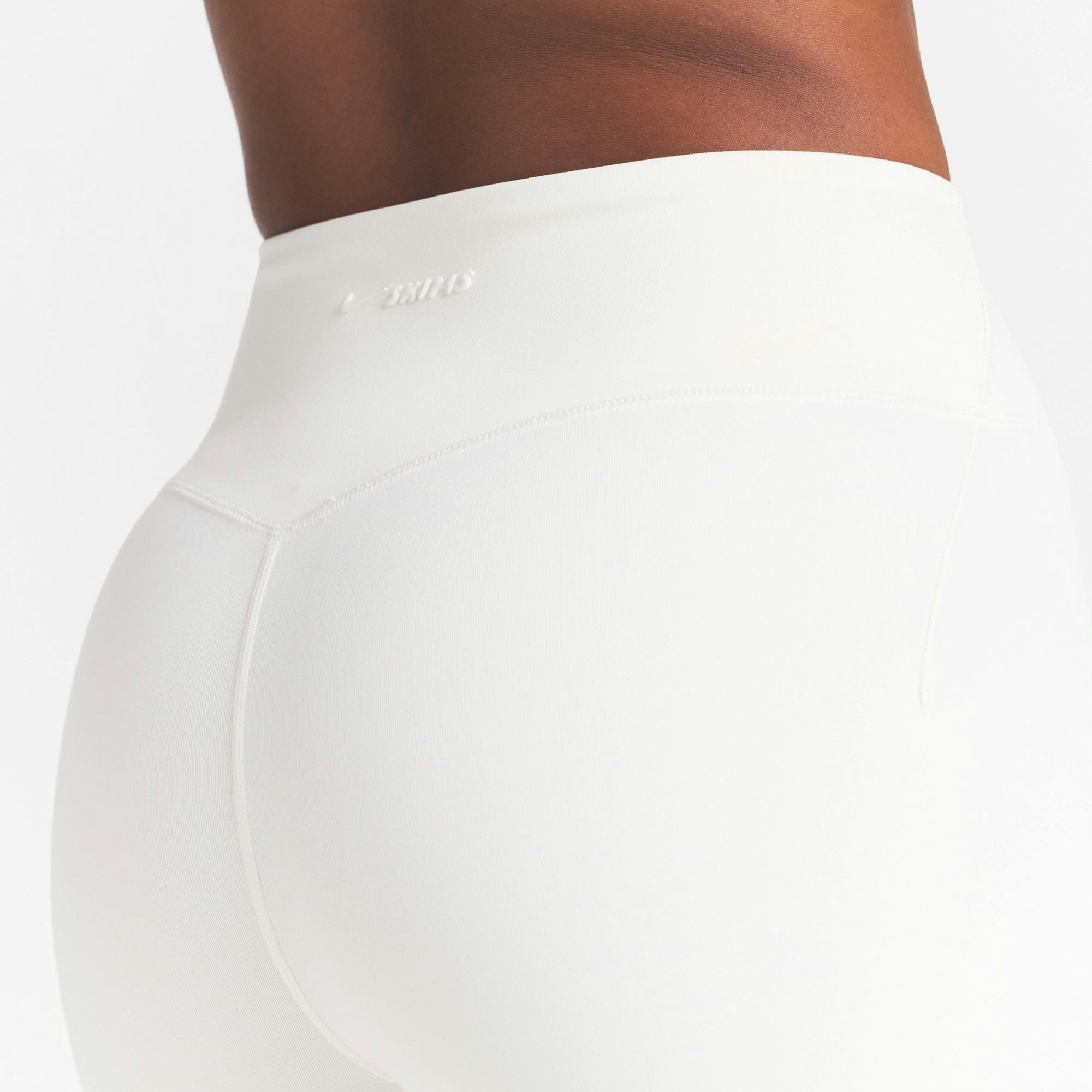 NikeSKIMS MATTE 5" BIKER SHORT - IVORY - image 14
