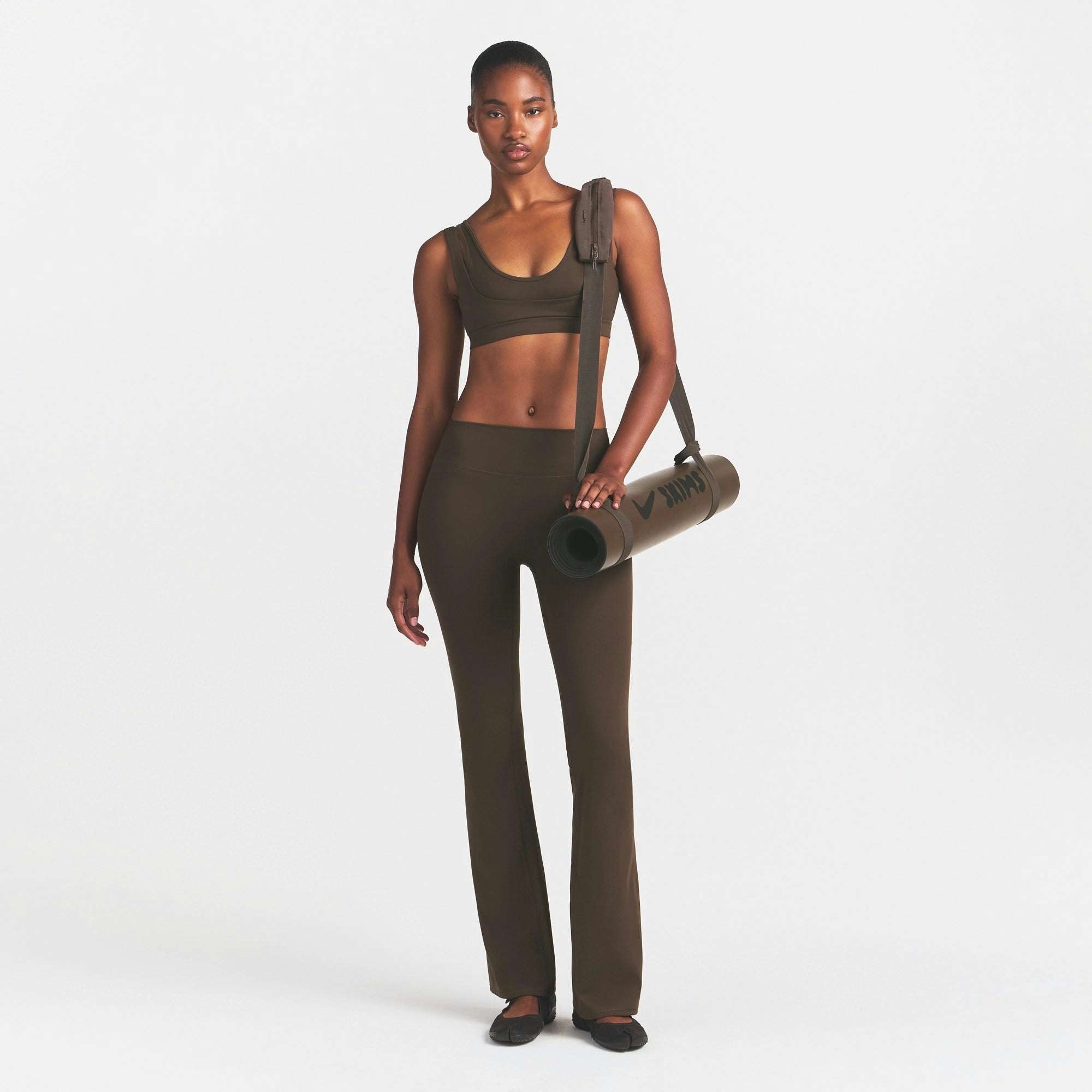 NikeSKIMS MATTE DOUBLE STRAP SCOOP BRA - DARK SEPIA - image 7