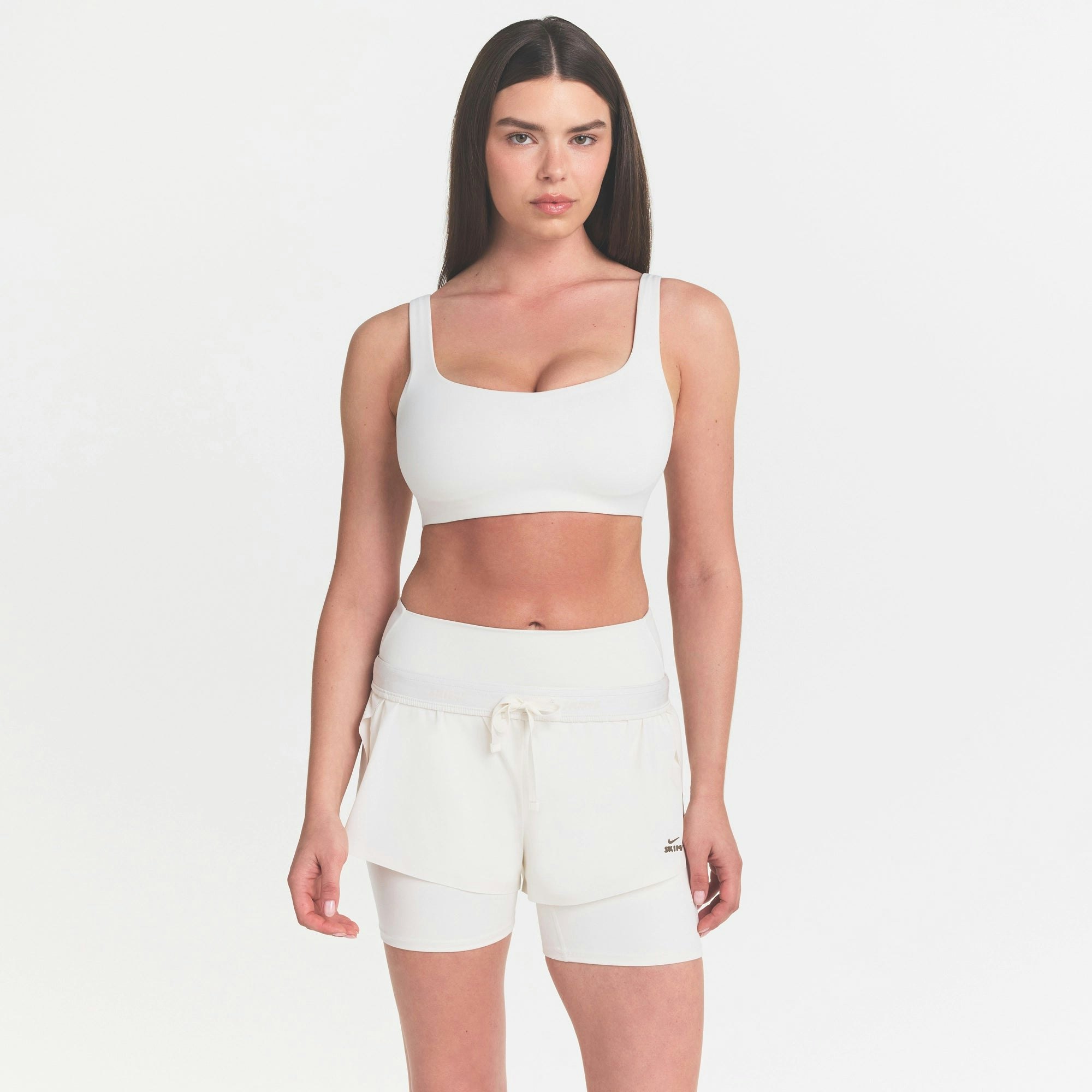 NikeSKIMS MATTE SCOOP NECK BRA - IVORY - image 13