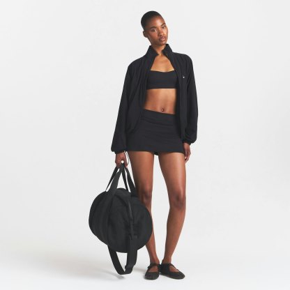 NikeSKIMS MATTE SKORT - OBSIDIAN