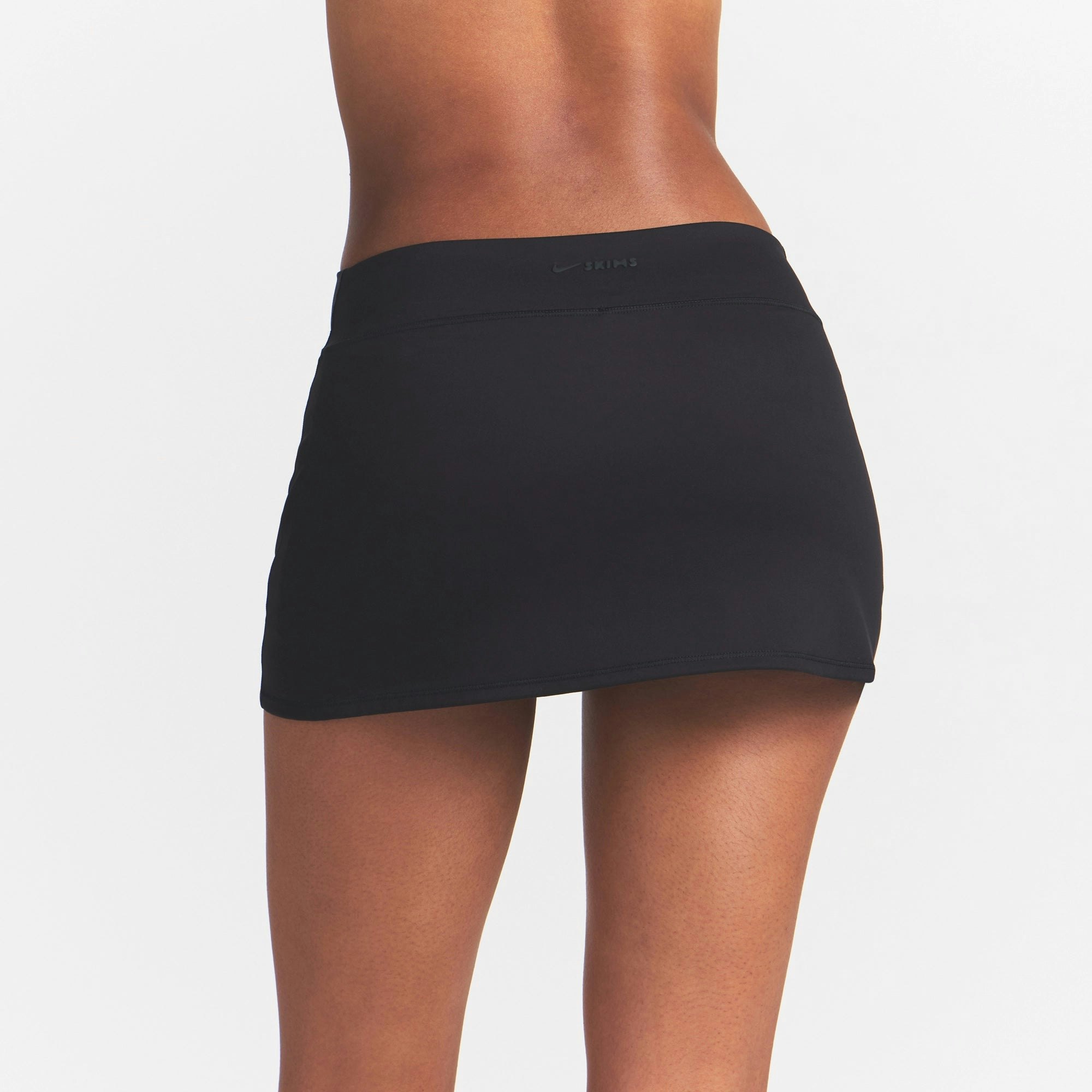 NikeSKIMS MATTE SKORT - OBSIDIAN - image 3