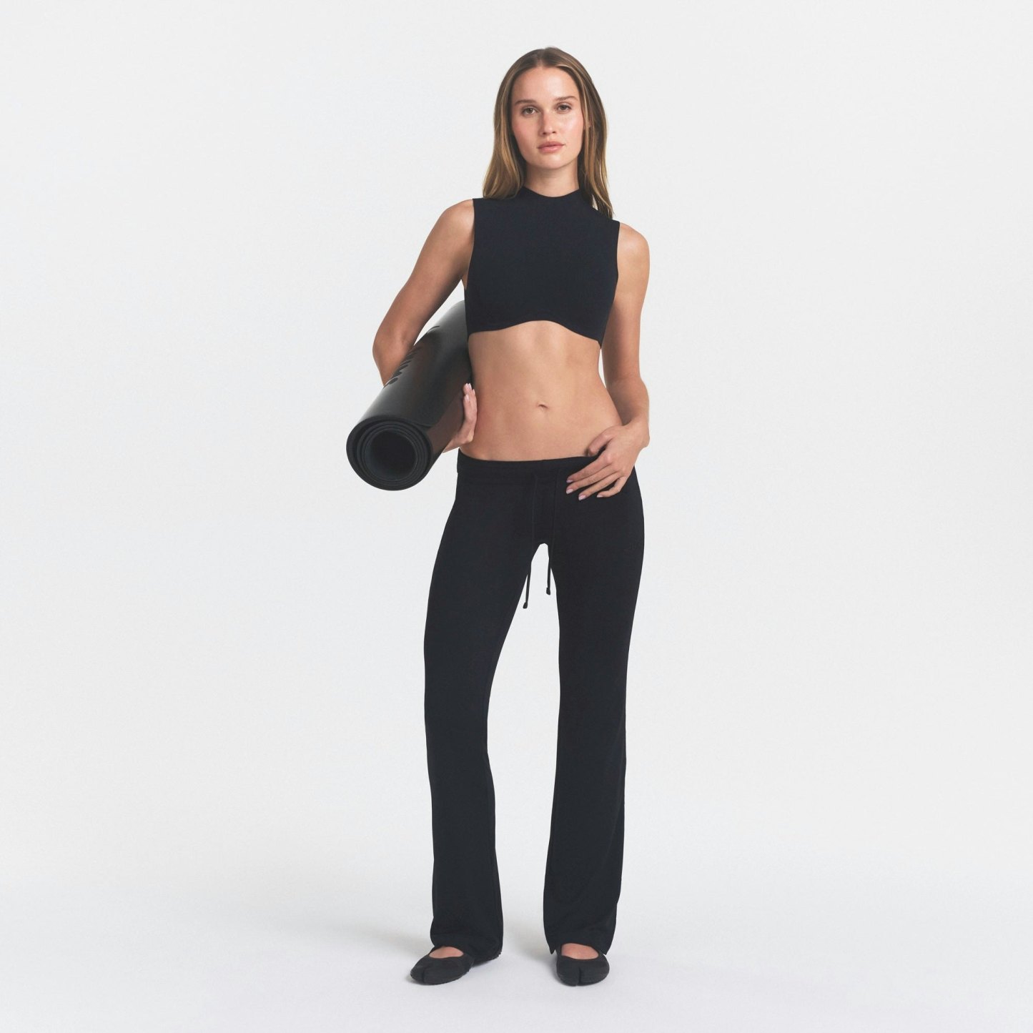 NikeSKIMS AIRY DRI-FIT™ LOW RISE MINI FLARE PANT - OBSIDIAN - image 7