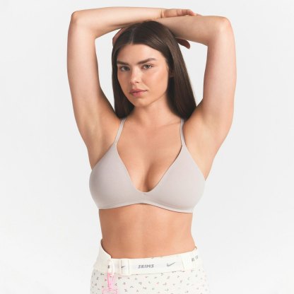 NikeSKIMS STUDIO STRETCH T-BACK TRIANGLE BRA - LINEN - image 10