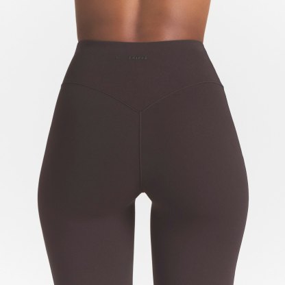 NikeSKIMS STUDIO STRETCH 26" LEGGING - DARK ROAST - image 15
