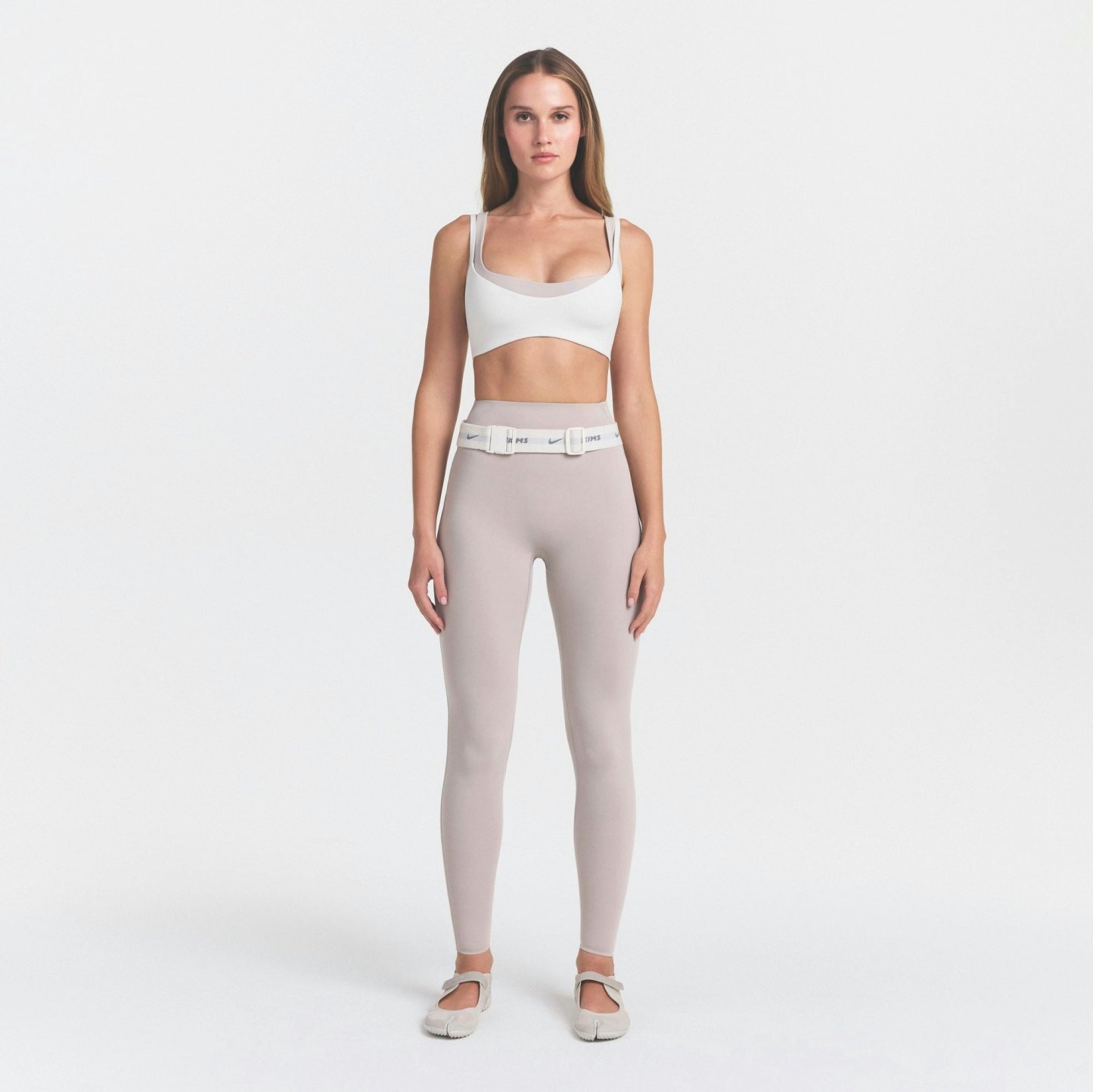 NikeSKIMS STUDIO STRETCH 26" LEGGING - LINEN - image 7