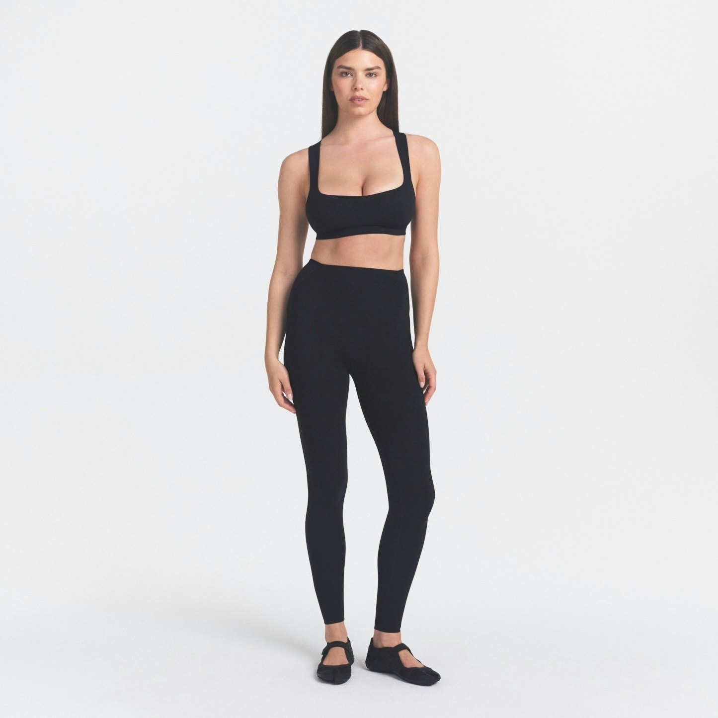 NikeSKIMS STUDIO STRETCH 26" LEGGING - OBSIDIAN - image 2