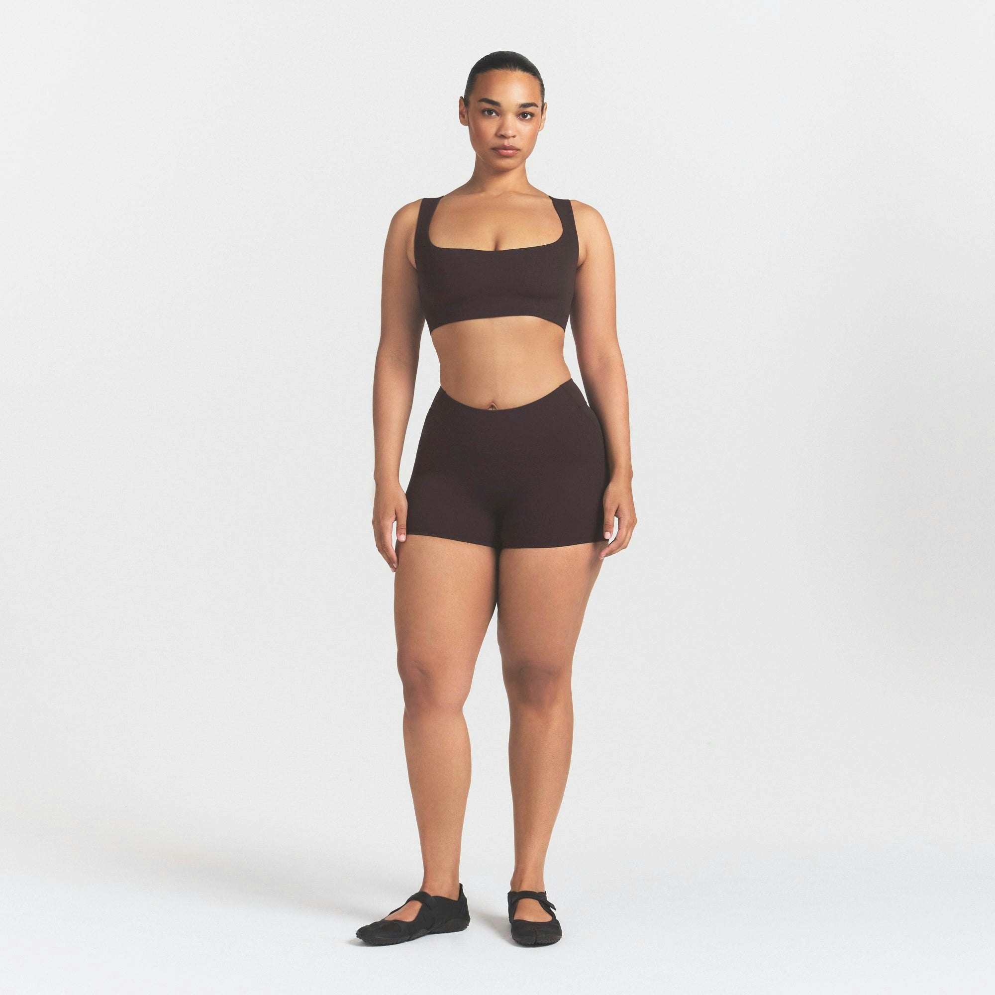 NikeSKIMS STUDIO STRETCH DIPPED 2" SHORT - DARK ROAST - image 7