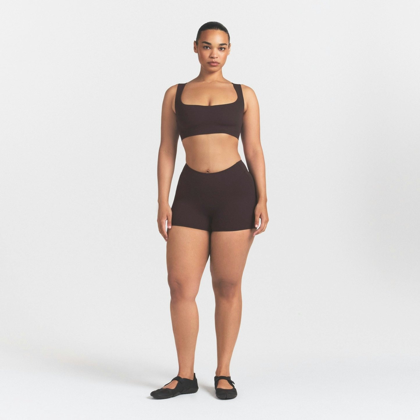 NikeSKIMS STUDIO STRETCH DIPPED 2" SHORT - DARK ROAST - image 7