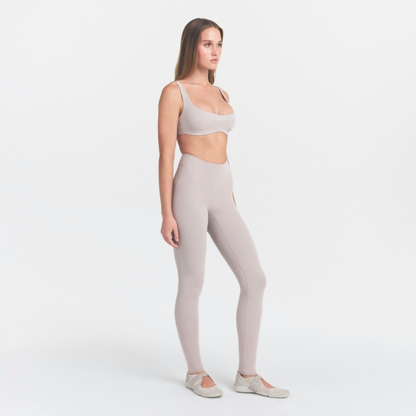 NikeSKIMS STUDIO STRETCH DIPPED 29" LEGGING - LINEN - image 2