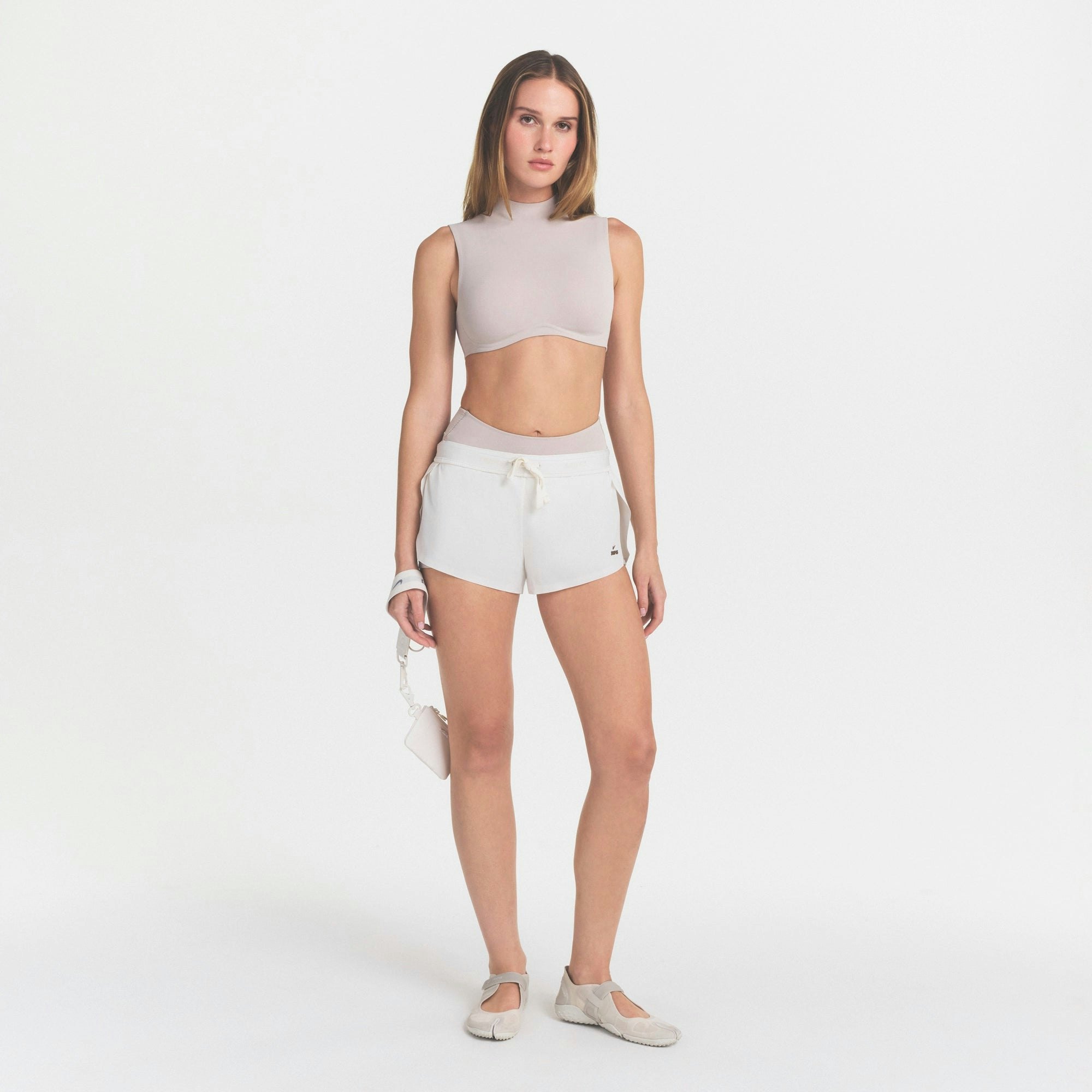 NikeSKIMS STUDIO STRETCH MOCK NECK BRA TOP - LINEN