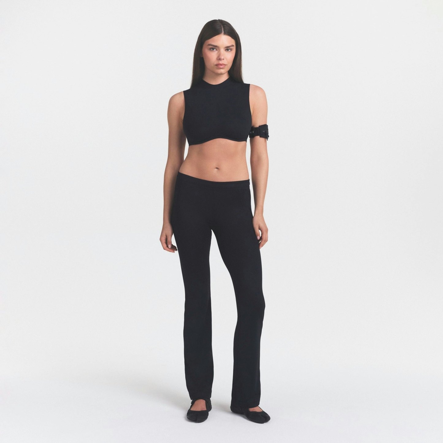 NikeSKIMS STUDIO STRETCH MOCK NECK BRA TOP - OBSIDIAN - image 6