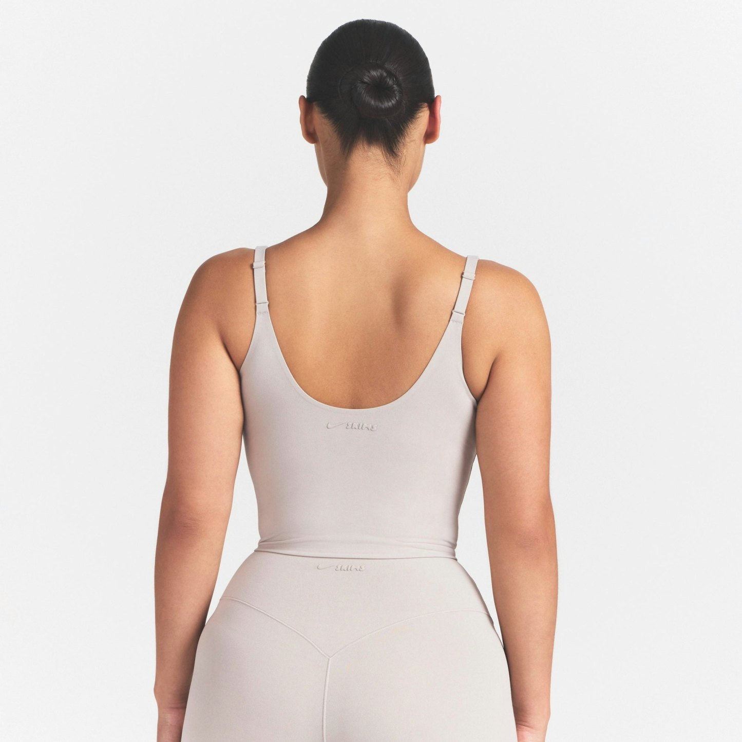 NikeSKIMS STUDIO STRETCH PLUNGE TANK - LINEN - image 3