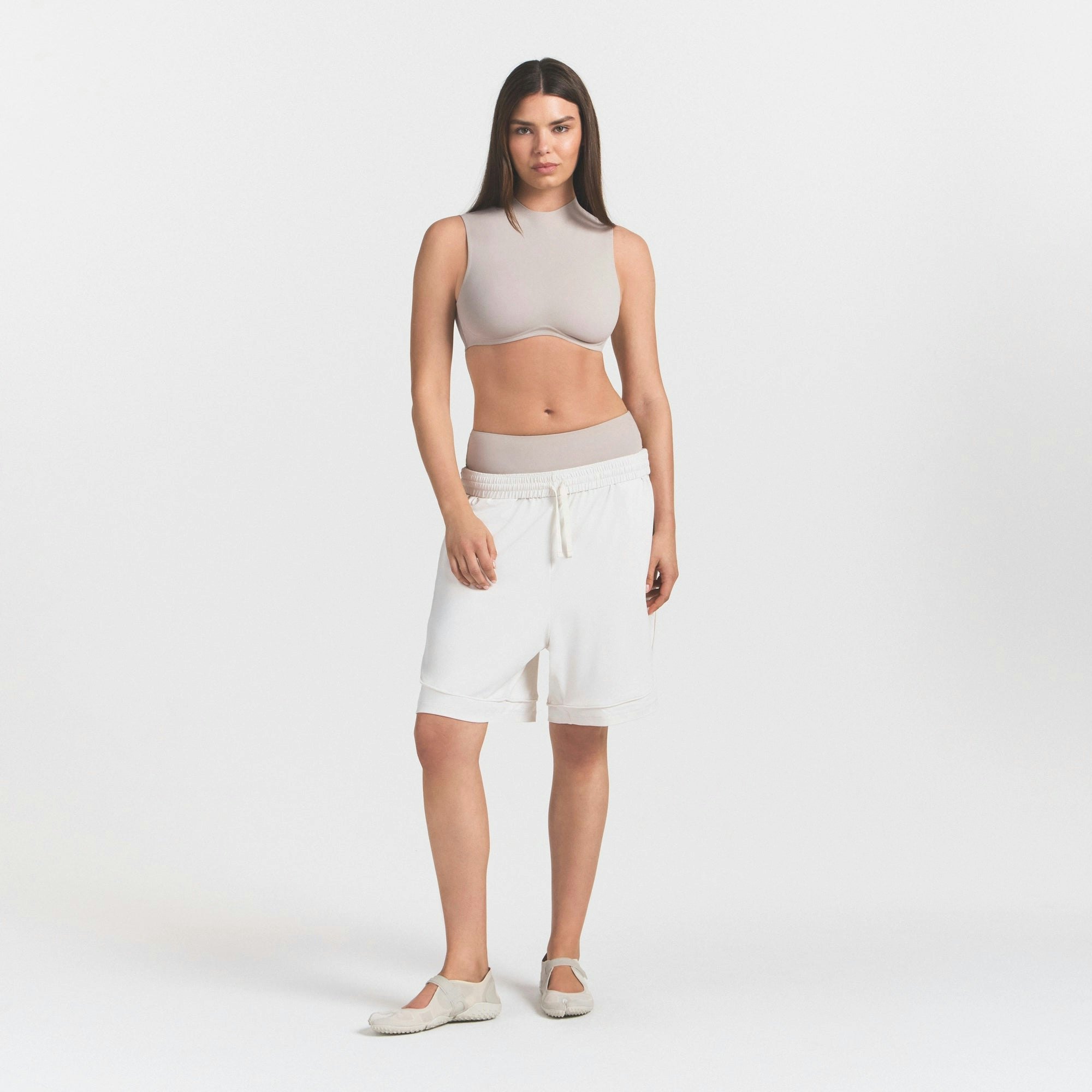NikeSKIMS AIRY DRI-FIT™ RELAXED SHORT - IVORY