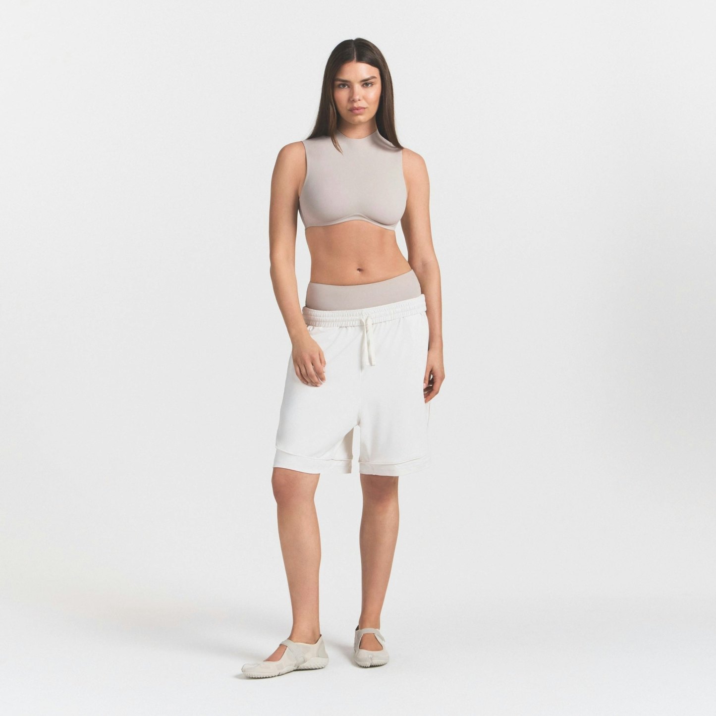 NikeSKIMS AIRY DRI-FIT™ RELAXED SHORT - IVORY