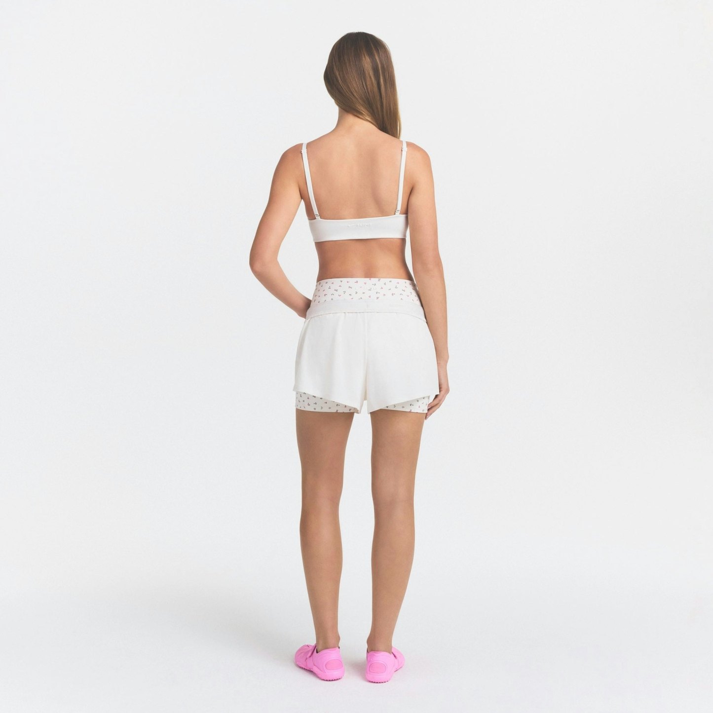 NikeSKIMS STRETCH NYLON RUNNER SHORT - IVORY - image 4