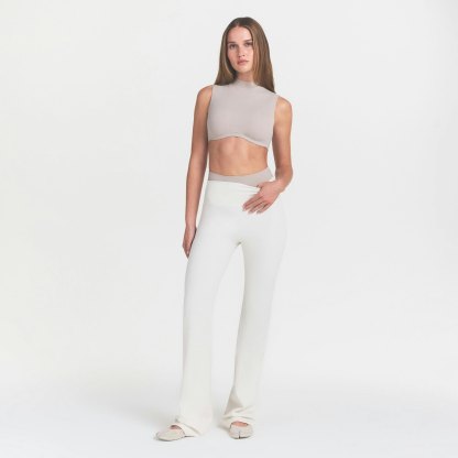 NikeSKIMS MATTE SLIM FLARE LEGGING - IVORY - image 21
